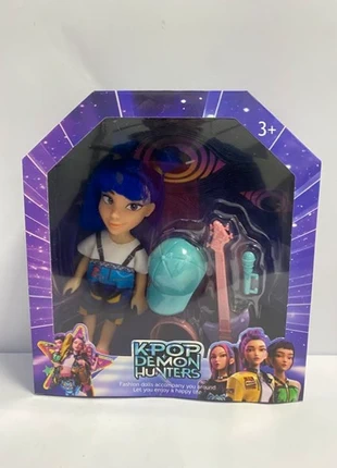 Boneca K-POP 15cm, estado: Novo com etiquetas, tamanho: 6 anos / 116 cm, €6.90, €7.95 inclui Proteção do Comprador Pro