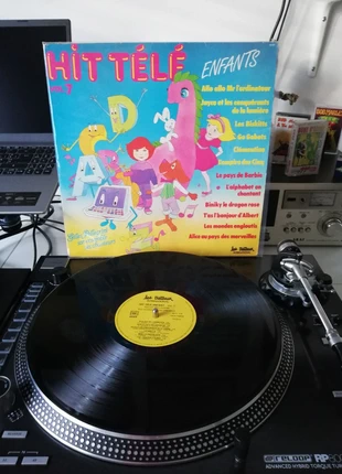 Vinyle Hit télé enfant volume 7, estado: Bom, €5.99, €6.99 inclui Proteção do Comprador