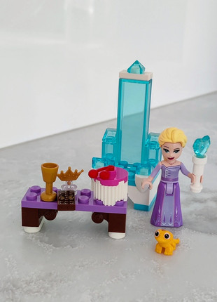 Obrázek k inzerátu: Lego Disney 30553 Elsa z Ledového království