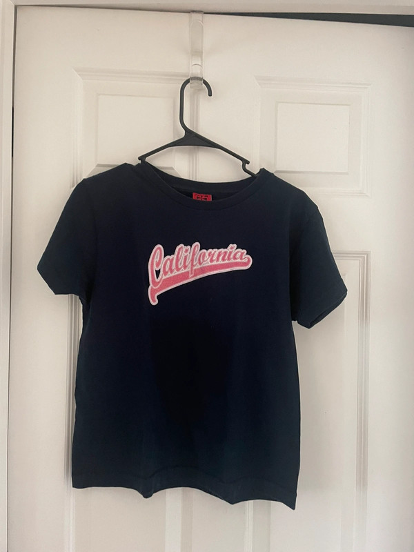 Independent Truck Company, California 100% cotton short sleeve t-shirts. Size Large. Run small. 1