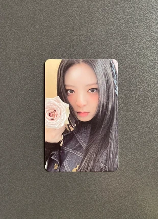 ITZY - Yuna crazy in love pc, condition: Very good, size: S / 36 / 8, €1.00, €1.75 includes Buyer Protection