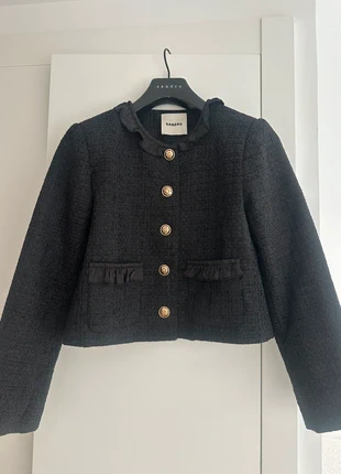 Sandro Tweed Jacket with Ruffles - Size S - New Never Worn, Gold Buttons, marca: Sandro, estado: Nuevo sin etiquetas, tamaño: S / 36 / 8, 185,00 €, 194,95 € Protección al comprador incluida