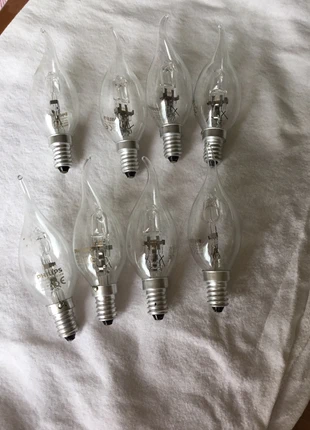 Lot de 8 ampoules flammes, marque: Philips, état: Très bon état, 10,00 €, 11,20 € Protection acheteurs incluse