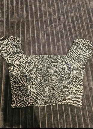 Top corto estilo smock con estampado animal print de Stradivarius (talla M), brand: Stradivarius, condition: Very good, size: M / 38 / 10, €4.00, €4.90 includes Buyer Protection