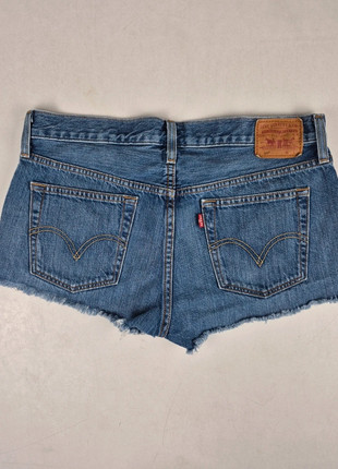 Short Levi's 501 femme en jean bleu taille W29, brand: Levi's, condizioni: Ottime, taglia: S / IT 40 / EU 36, €20.00, €21.70 include la Protezione acquisti