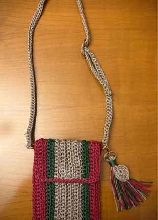 Mala tira-colo, feita à mão em crochet - nova., marca: Local, estado: Novo sem etiquetas, €25.00, €26.95 inclui Proteção do Comprador