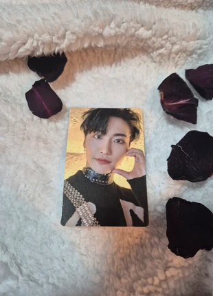 Photocard Seonghwa Movement Ep 1 A vers, brand: ATEEZ, condizioni: Ottime, €3.00, €3.85 include la Protezione acquisti Pro