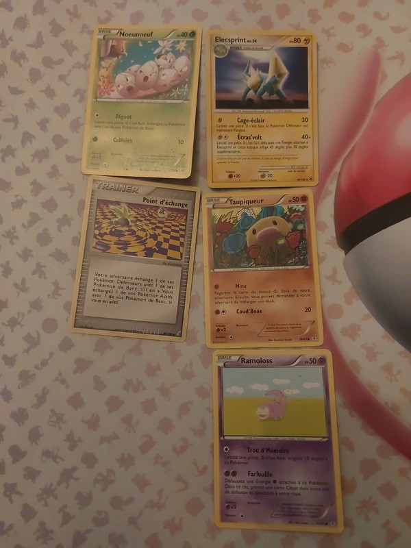 Lot cartes pokemon