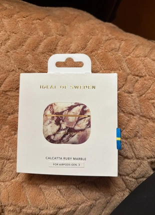 Coque AirPods, brand: Ideal Of Sweden, condition: New with tags, €5.00, €5.95 includes Buyer Protection