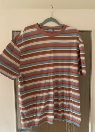 Multicoloured T-Shirt, marca: ASOS, estado: Muito bom, tamanho: S, €1.00, €1.75 inclui Proteção do Comprador