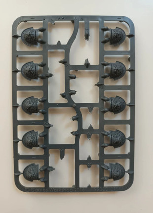 40k - Deathwatch upgrades - 10x shoulder pads, marque: Games Workshop, état: Très bon état, 7,00 €, 8,05 € Protection acheteurs incluse