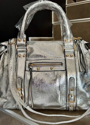 Sac à main format A4 argent et détails doré parfait pour faire un cadeau de Noël, brand: Boutique indépendante, condition: New without tags, €39.00, €41.65 includes Buyer Protection Pro