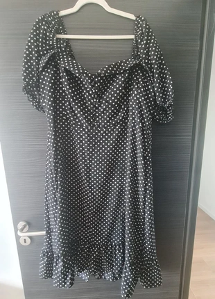 Robe noire pois blanc Boohoo, marke: Boohoo, zustand: Neu, mit Etikett, größe: 6XL / 52 / 24, 19,00 €, 20,65 € inklusive Vinted-Käuferschutz