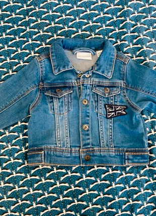 Veste en jean, merk: Vertbaudet, staat: Nieuw zonder prijskaartje, maat: 3-6 maanden / 62 cm, € 5,00, € 5,95 inclusief Kopersbescherming
