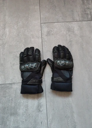 Gants moto Ixon en cuir – Taille M
- très bon état, brand: IXON, condition: Very good, size: M, €25.00, €26.95 includes Buyer Protection