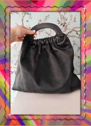 🇪🇸 Bolso de mano plisado de Tienda Local🇫🇷Sac fourre-tout plissé de magasin local, marque: Tienda Local, état: Neuf sans étiquette, 13,00 €, 14,35 € Protection acheteurs incluse