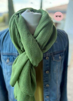Echarpe H/F en Laine - N°43, marque: LAINE, état: Neuf sans étiquette, 10,00 €, 11,20 € Protection acheteurs (Pro) incluse