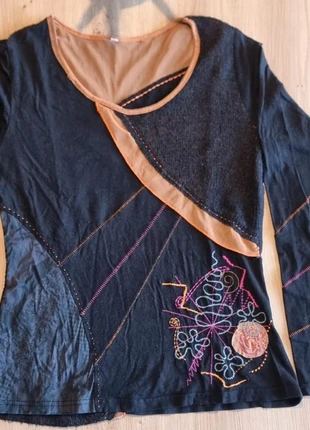 Haut original à manches longues noir et orange avec broderies colorées – style ethnique bohème, état: Très bon état, taille: M / 38 / 10, 3,00 €, 3,85 € Protection acheteurs incluse