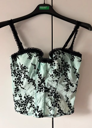 Haut corset fleuri, marke: Vintage Dressing, zustand: Sehr gut, größe: M / 38 / 10, 15,00 €, 16,45 € inklusive Vinted-Käuferschutz