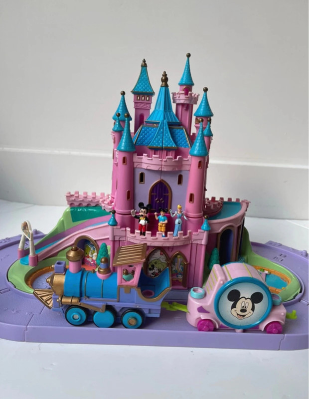 Polly Pocket Disney Magic Kingdom - chateau Disney