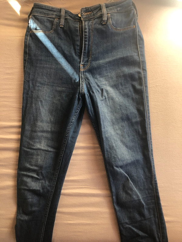 Hollister Women Size 3L Adv. Stretch Ultra High Rise Jean Legging SHIPS  FREE