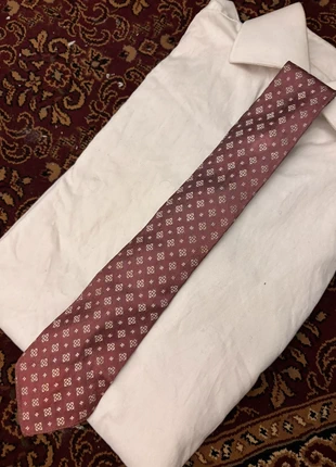 Magnifique cravate avec petit motifs rose et blanc, brand: Vintage Dressing, condizioni: Ottime, €5.00, €5.95 include la Protezione acquisti Pro