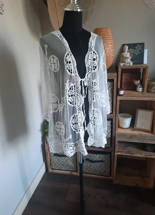 Gilet bohème dentelle blanc. Taille unique. 40.46, marque: Boheme, état: Neuf sans étiquette, taille: XXL / 44 / 16, 6,00 €, 7,00 € Protection acheteurs incluse