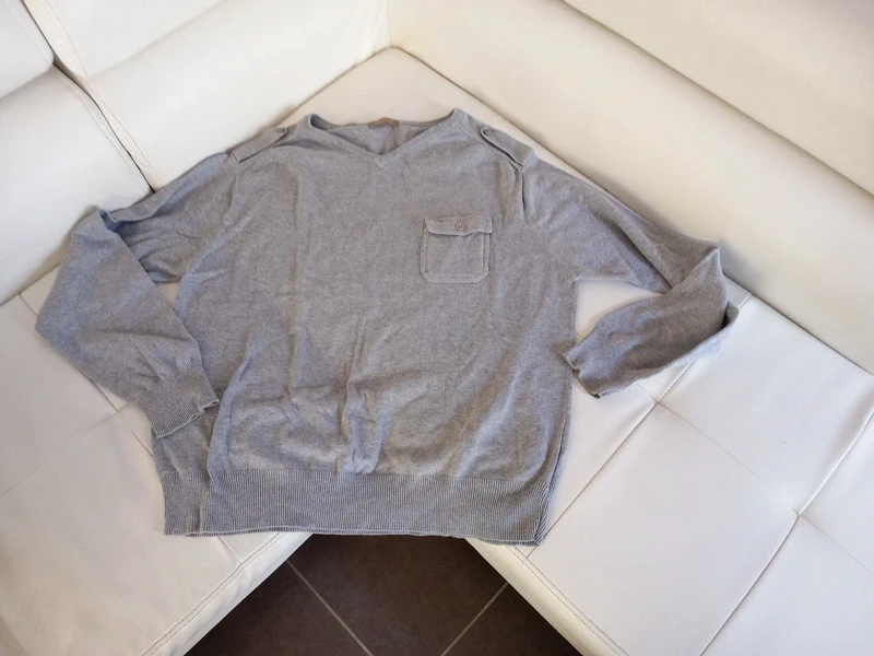 Pull gris - photo numéro 2