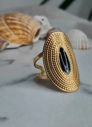Grande bague ovale, marke: LTDS, zustand: Sehr gut, größe: Größenverstellbar, 12,00 €, 13,30 € beinhaltet Vinted-Käuferschutz Pro