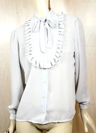 Romantique chemisier lavallière 60s 70s ruffled shirt romantic blouse romantische bluse XS S 34 36, merk: Vintage Chic, staat: Heel goed, maat: S / 36 / 8, € 18,00, € 19,60 inclusief Kopersbescherming