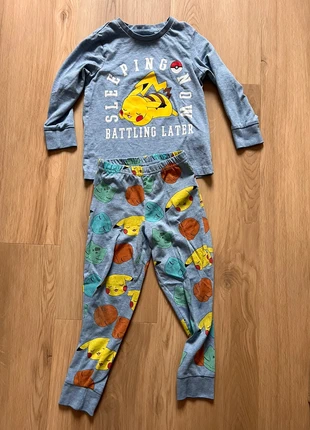 Pokemon pyjama, marque: C&A, état: Bon état, taille: 4 ans / 104 cm, 3,00 €, 3,85 € Protection acheteurs incluse