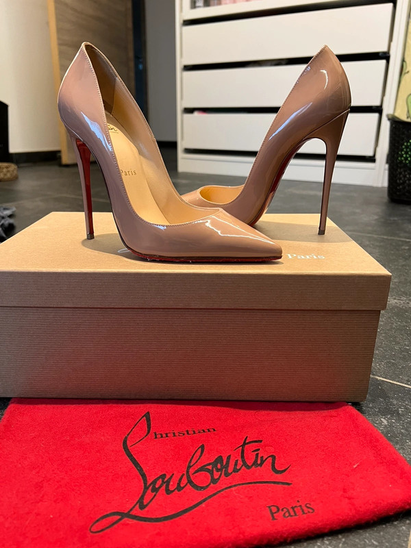 Escarpin discount transparent louboutin