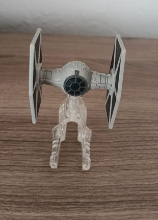 Vaisseau StarWars Hotwheels, brand: Hot Wheels, condition: Very good, €9.99, €11.19 includes Buyer Protection