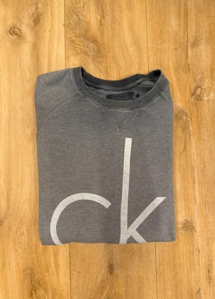 Pull Calvin Klein gris bleu taille L, brand: Calvin Klein, condizioni: Buone, taglia: L, €35.00, €37.45 include la Protezione acquisti