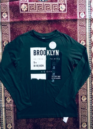 T-shirt manche longue verte magnifique , marke: Kiabi, zustand: Neu, mit Etikett, größe: 12 Jahre / 152, 6,50 €, 7,53 € inklusive Vinted-Käuferschutz