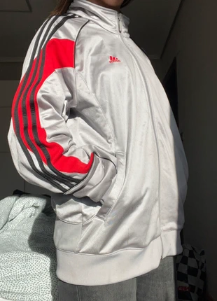 Chaqueta adidas unisex, marca: adidas, estado: Muy bueno, tamaño: M, 10,00 €, 11,20 € Protección al comprador incluida