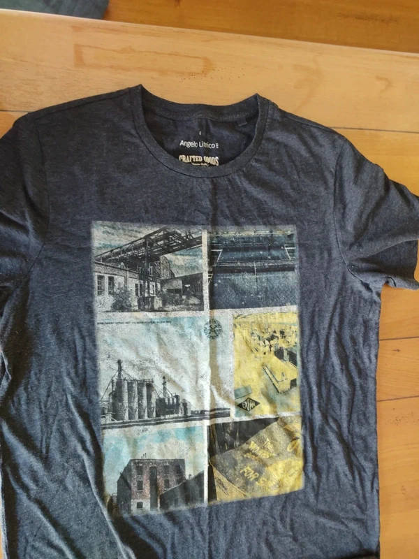 Je vends 2 t-shirts homme - photo numéro 4