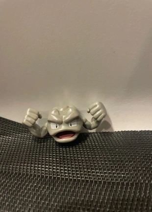 Figurine Racaillou Geodude Pokémon Nintendo 6,5cm Jazwares brillant sans socle, marque: Pokémon, état: Bon état, taille: Taille unique, 4,00 €, 4,90 € Protection acheteurs (Pro) incluse