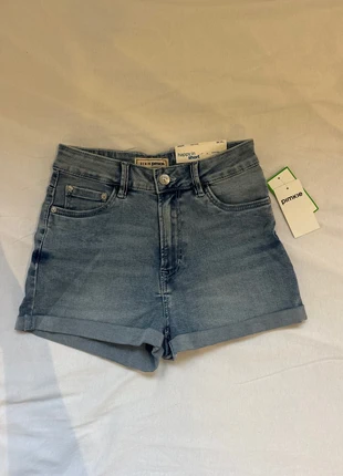 Short en jean Pimkie – Taille 34 – Neuf avec étiquette, brand: Pimkie, condizioni: Nuovo con cartellino, taglia: XS / IT 38 / EU 34, €7.00, €8.05 include la Protezione acquisti