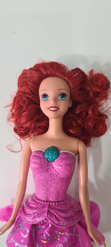 Beautiful 2012 Barbie Mattel Ariel Mermaid Doll for Your Doll House W Red  Hair 