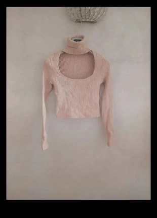 Maglione corto dolcevita bershka taglia m, merk: Bershka, staat: Heel goed, maat: M / 38 / 10, € 5,00, € 5,95 inclusief Kopersbescherming