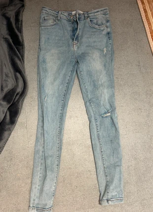 Lichte spijkerbroek, brand: Vs. Miss, condizioni: Ottime, taglia: L / IT 44 / EU 40, €4.00, €4.90 include la Protezione acquisti