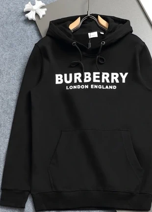 Moletom estampado, merk: Burberry, staat: Heel goed, maat: M, € 35,00, € 37,45 inclusief Kopersbescherming