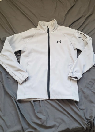Veste under armour, marque: Under Armour, état: Très bon état, taille: 14 ans / 164 cm, 25,00 €, 26,95 € Protection acheteurs incluse