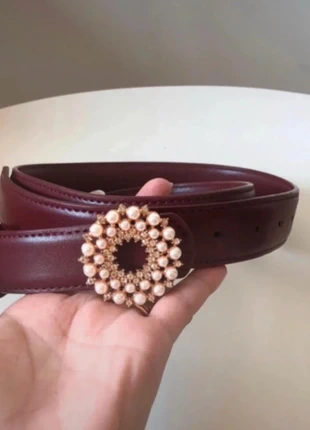 Ceinture Bordeaux avec bouclé en bijoux, marque: Boutique indépendante, état: Neuf sans étiquette, taille: 105 cm, 13,00 €, 14,35 € Protection acheteurs incluse