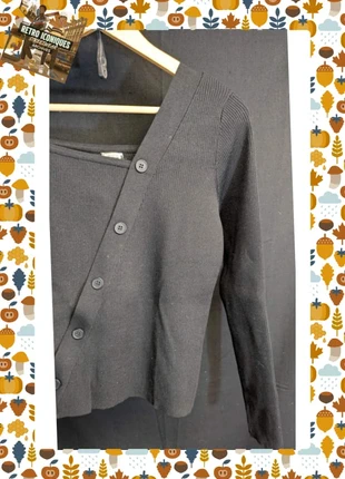 Top noir asymétrique boutonné style design femme, brand: Pimkie, condition: Very good, size: S / 36 / 8, €15.00, €16.45 includes Buyer Protection Pro
