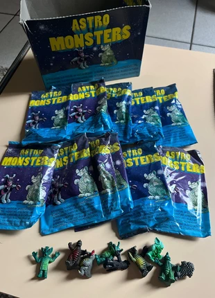 Sachet booster astro monsters 1992 vintage service Line italy, marca: Astro Monsters, estado: Nuevo sin etiquetas, 6,00 €, 7,00 € Protección al comprador incluida