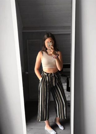 Pantalon ligné large en tissu , marque: New Look, état: Très bon état, taille: S / 36 / 8, 2,50 €, 3,33 € Protection acheteurs incluse