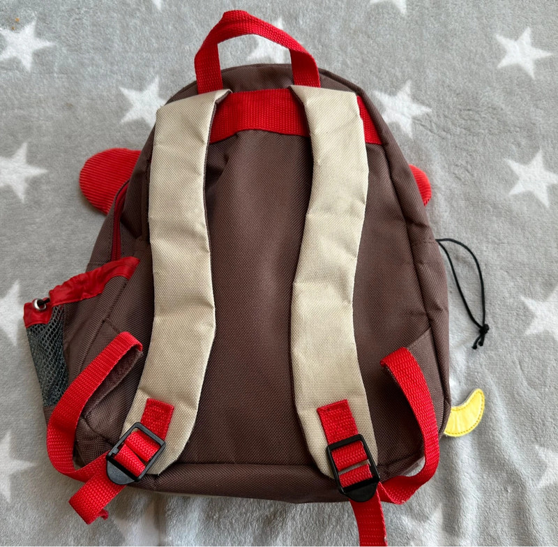 Plecak małpka czerwony brązowy kremowy dla przedszkolaka Skip Hop 2