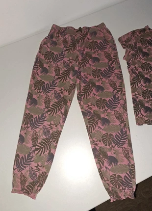 Lot fille 1pantalon + 2 t shirts détente en excellent état, marque: Coton, état: Très bon état, taille: 10 ans / 140 cm, 6,00 €, 7,00 € Protection acheteurs incluse